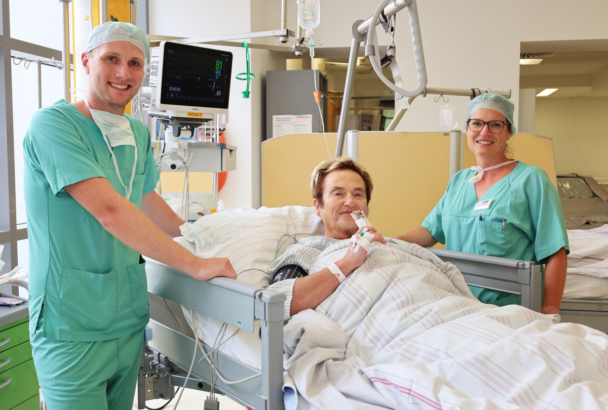 Wassereis als Linderung: Ein einfacher Trick gegen postoperative Beschwerden