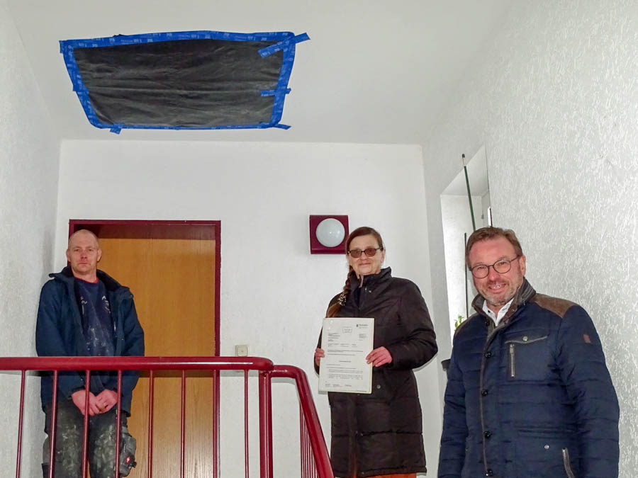 SGD Nord unterstützt Erhaltung einer Fledermaus-Wochenstube in Elkenroth
