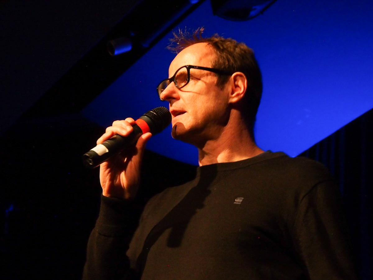 Vince Ebert begeisterte das Publikum in der Stadthalle Westerburg. (Foto: Tatjana Steindorf) 