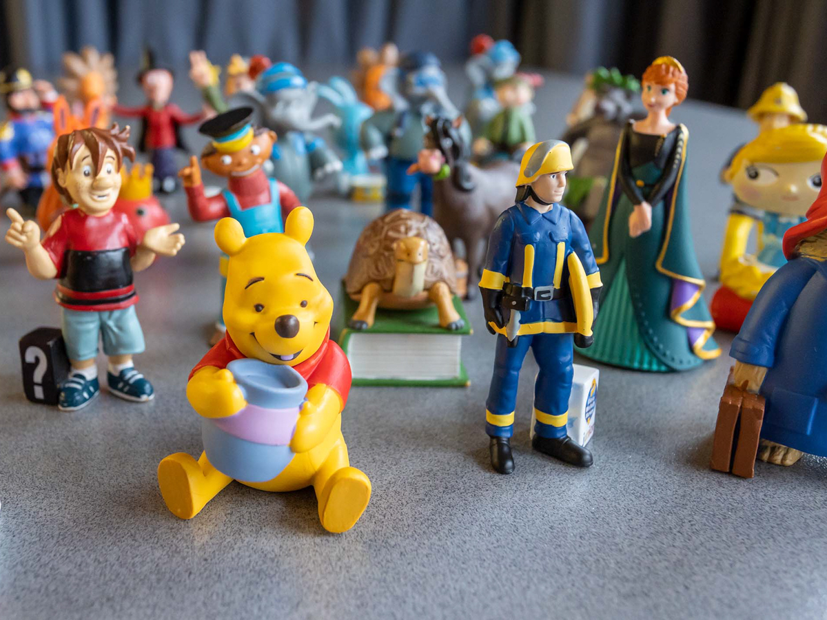 Der Renner in der Ausleihe der Stadtbcherei sind Tonie-Figuren, mit denen Kinder Hrspiele und Musik hren knnen. (Foto: Stadtbcherei Selters)