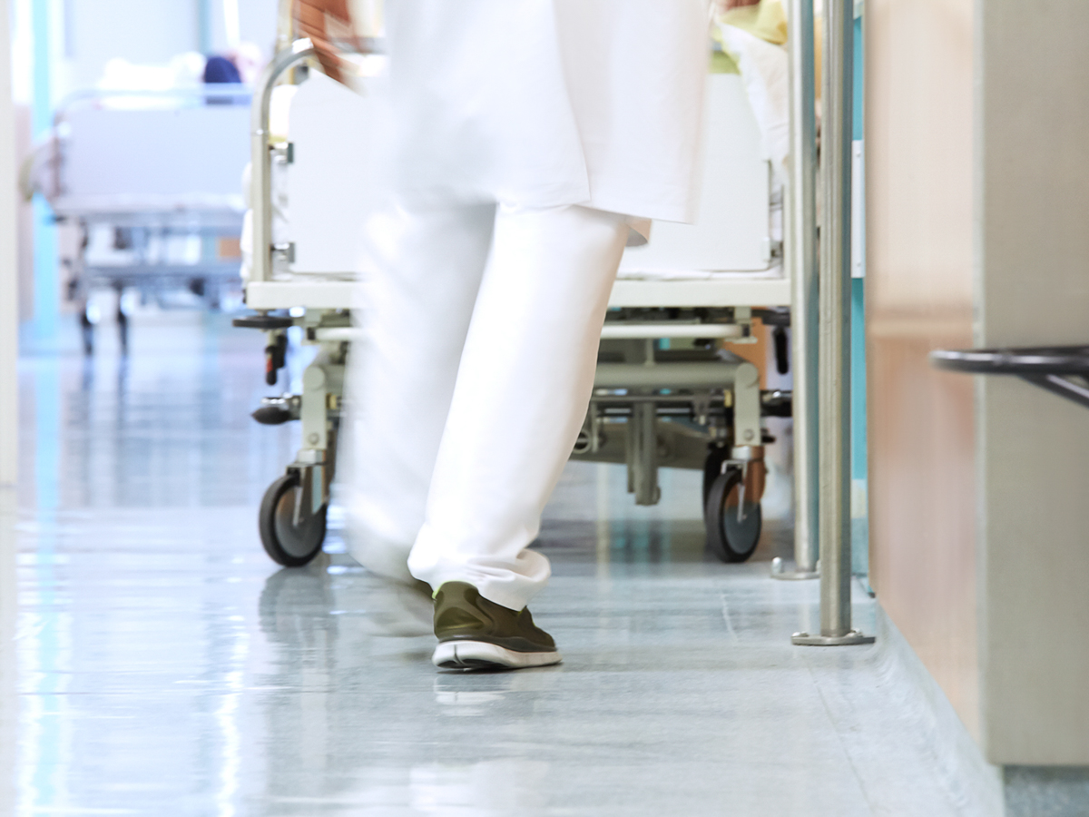 BU: Jede Vergewaltigung ist ein Notfall: neben der medizinischen Versorgung besteht im St. Vincenz-Krankenhaus Limburg die Mglichkeit, Spuren und Beweismittel gerichtsfest sichern zu lassen - auch wenn Betroffene noch nicht sicher sind, ob sie Anzeige erstatten mchten. (Foto: St. Vincenz)