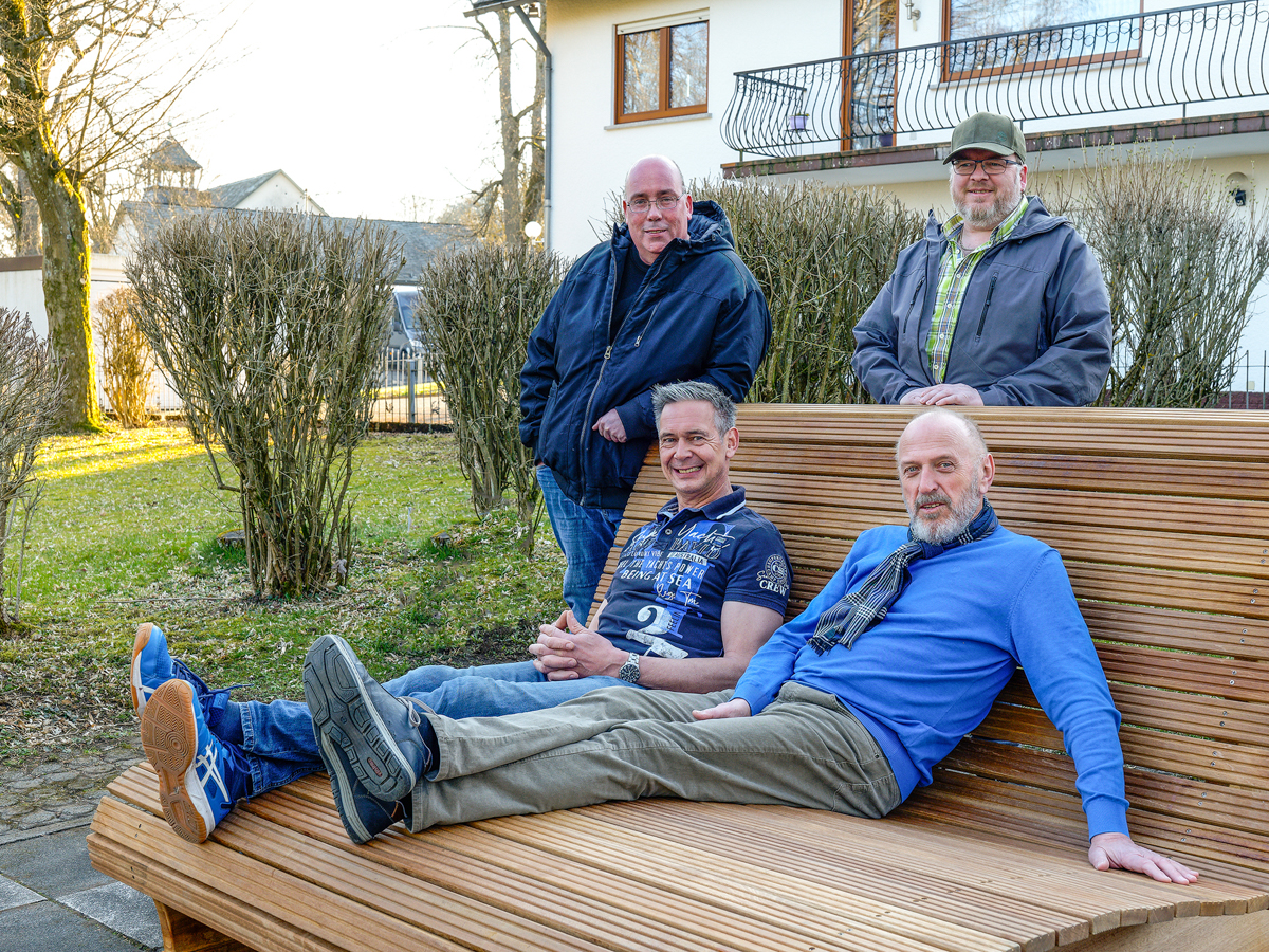 Hintere Reihe von links Dominik Rudolph und Klaus Hering, vorne Peter Bill und Brgermeister Raimund Scharwat (Foto: Stadt Rennerod)
