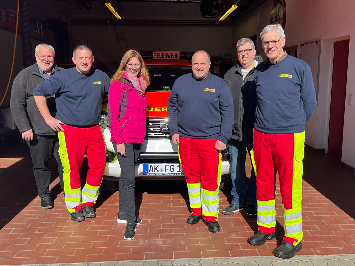 Btzing-Lichtenthler besuchte auf Drfertour First Responder in Friesenhagen