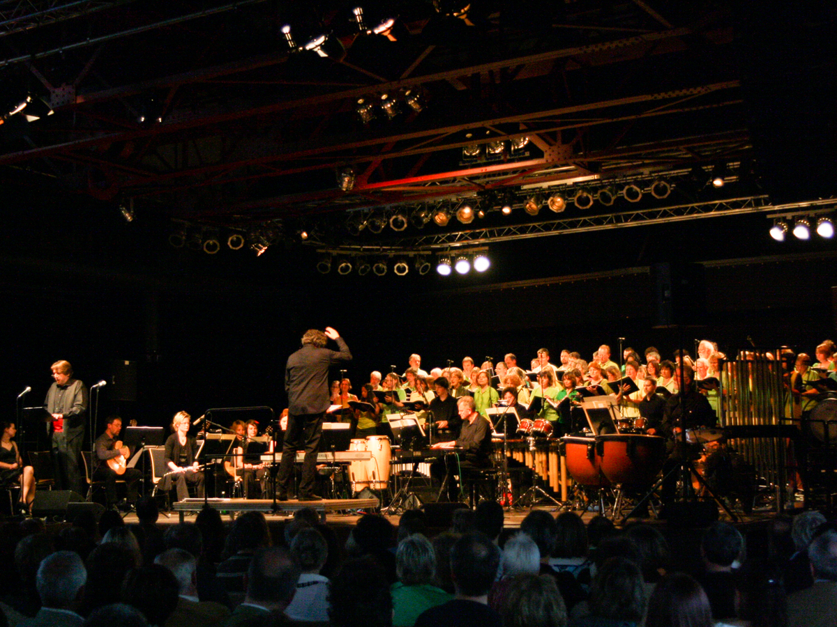 Ein neues Chorprojekt zum Mitsingen bietet die Kreismusikschule Altenkirchen zusammen mit dem "Geheimen Kchenchor" und dem Kulturwerk Wissen an: "Songs to get lost in". (Foto: privat)