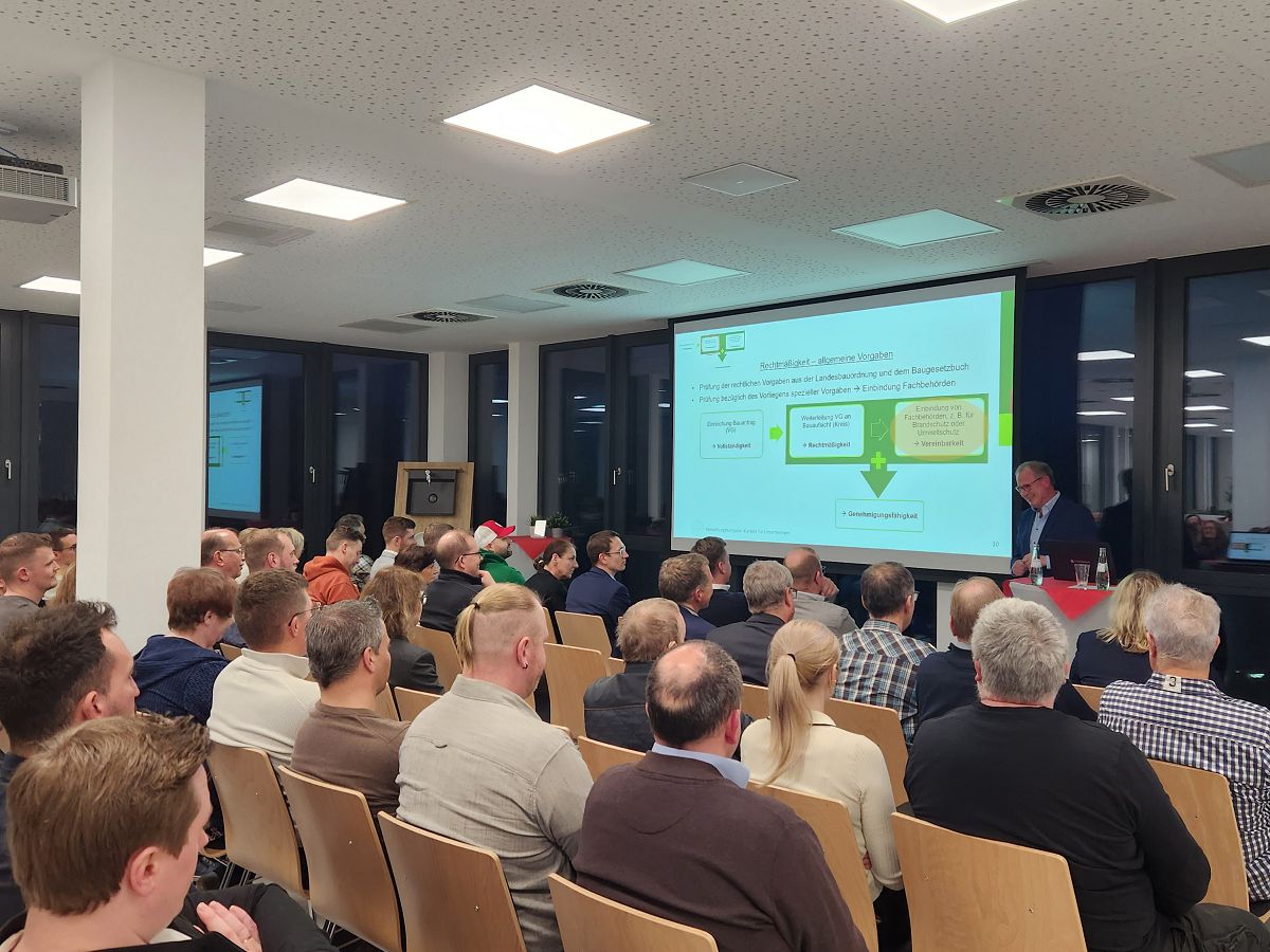 Die gut besuchte Auftaktveranstaltung der wfg warb fr gegenseitiges Verstndnis zwischen Wirtschaft und Verwaltung. (wfg / Katharina Schlag)