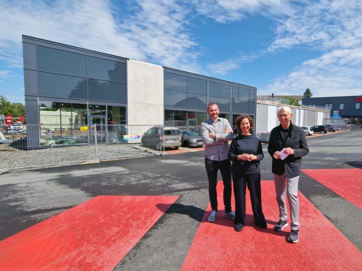 Marvin Gerlach, Leiter Bauabteilung, Maike Sanktjohanser, Geschftsfhrerin und Franz-Rudolf Sanktjohanser, Gesellschafter (Foto: Marina Uhrig/PETZ REWE GmbH)