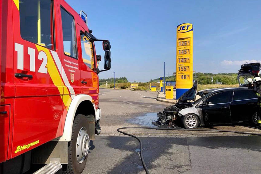 Fotos: Feuerwehr Oberraden-Straenhaus