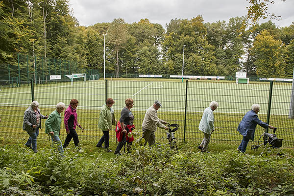Am Horbacher Waldstadion wurden 2017 mehrmals Senioren bei ihren 555 Schritten gesichtet. Foto: Sascha Ditscher