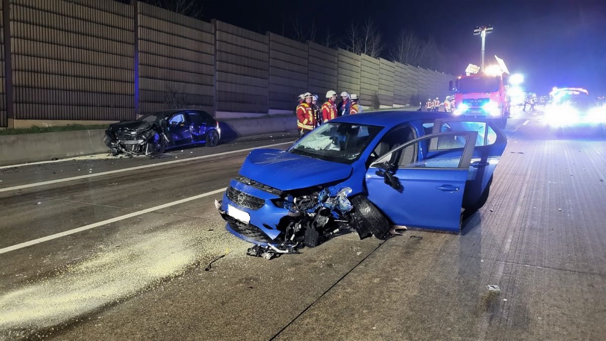 Unfall mit vier Verletzten auf der A3 bei Oberhaid, mehrere Stunden Sperrung