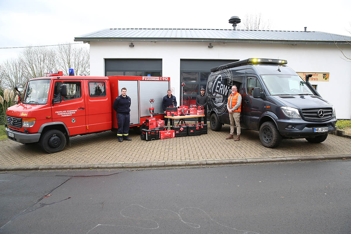 Feuerwehr Oberdreis erhlt namhafte Spende