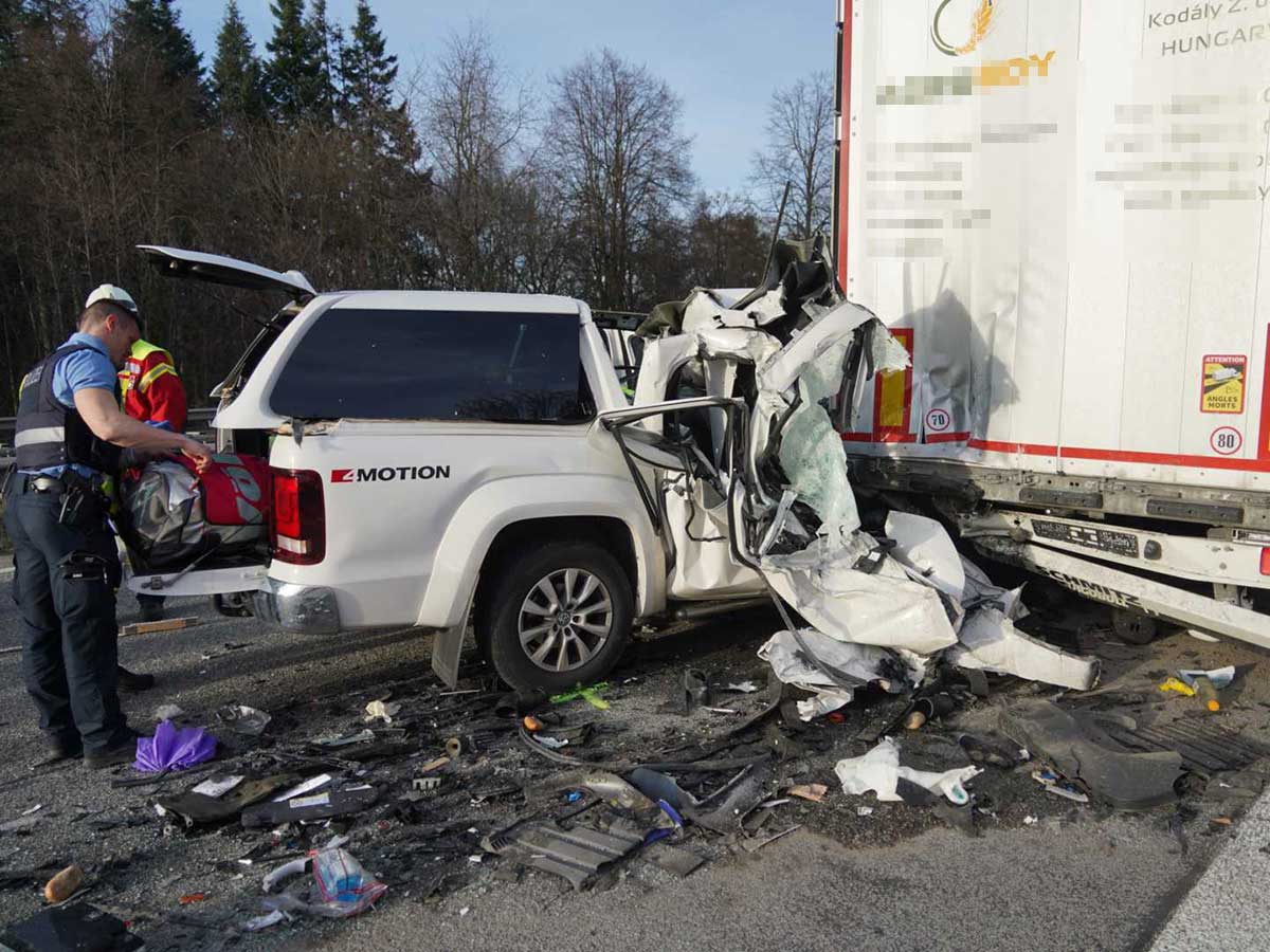 AKTUALISIERT: Ein Schwerverletzter bei Unfall auf A 48 bei Dernbach, drei Stunden Sperrung