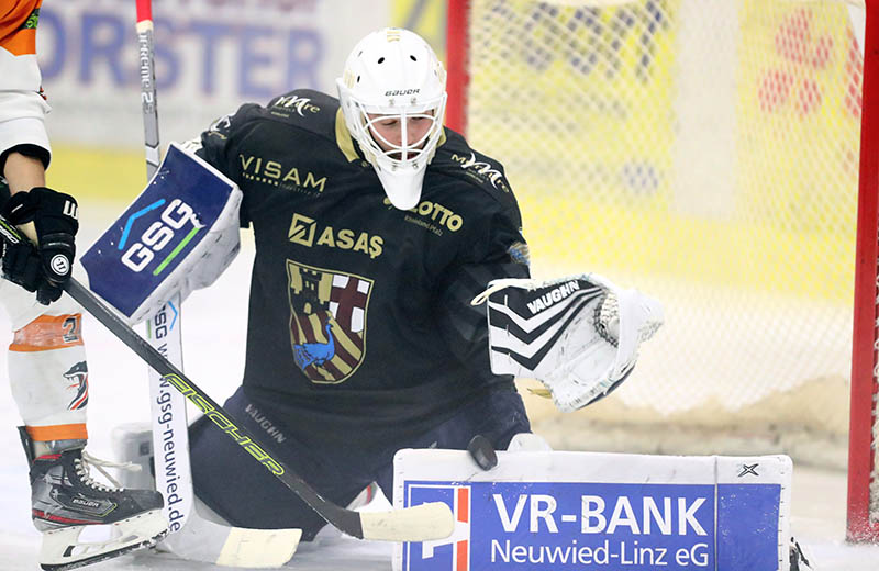 Justin Schrrs fehlten elf Sekunden zum Shutout. Der Neuwieder Keeper war ein groartiger Rckhalt in Herford. Foto: Verein
