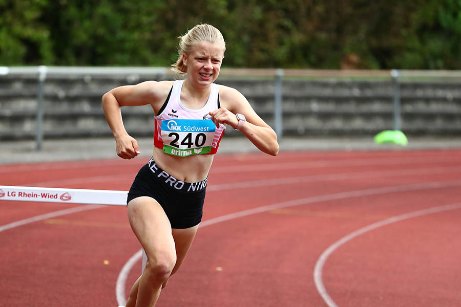 Irina Fischbach hat genauso wie ihre LG-Kollegen Robin Pluymackers und Daniel Roos den C-Trainer-Lehrgang erfolgreich absolviert. Foto: Verein