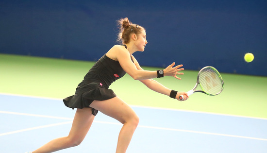 Marie Benoit raufte sich nach dem mit 0:6 verlorenen ersten Satz im Viertelfinale gegen Sharazad Reix zusammen und zog in die Vorschlussrunde ein. (Foto: Veranstalter)