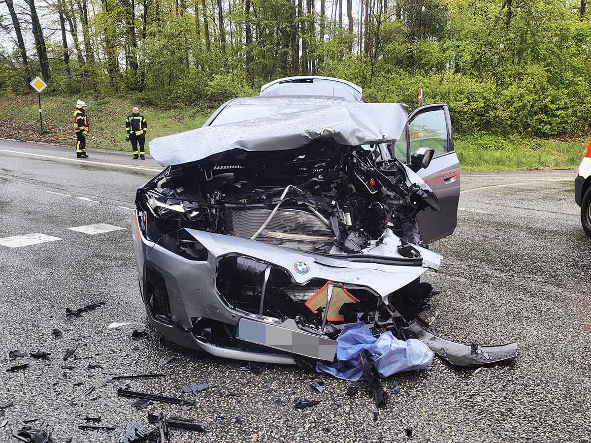 Aktualisiert: Unfall auf B 414 in Altenkirchen führte zur Sperrung