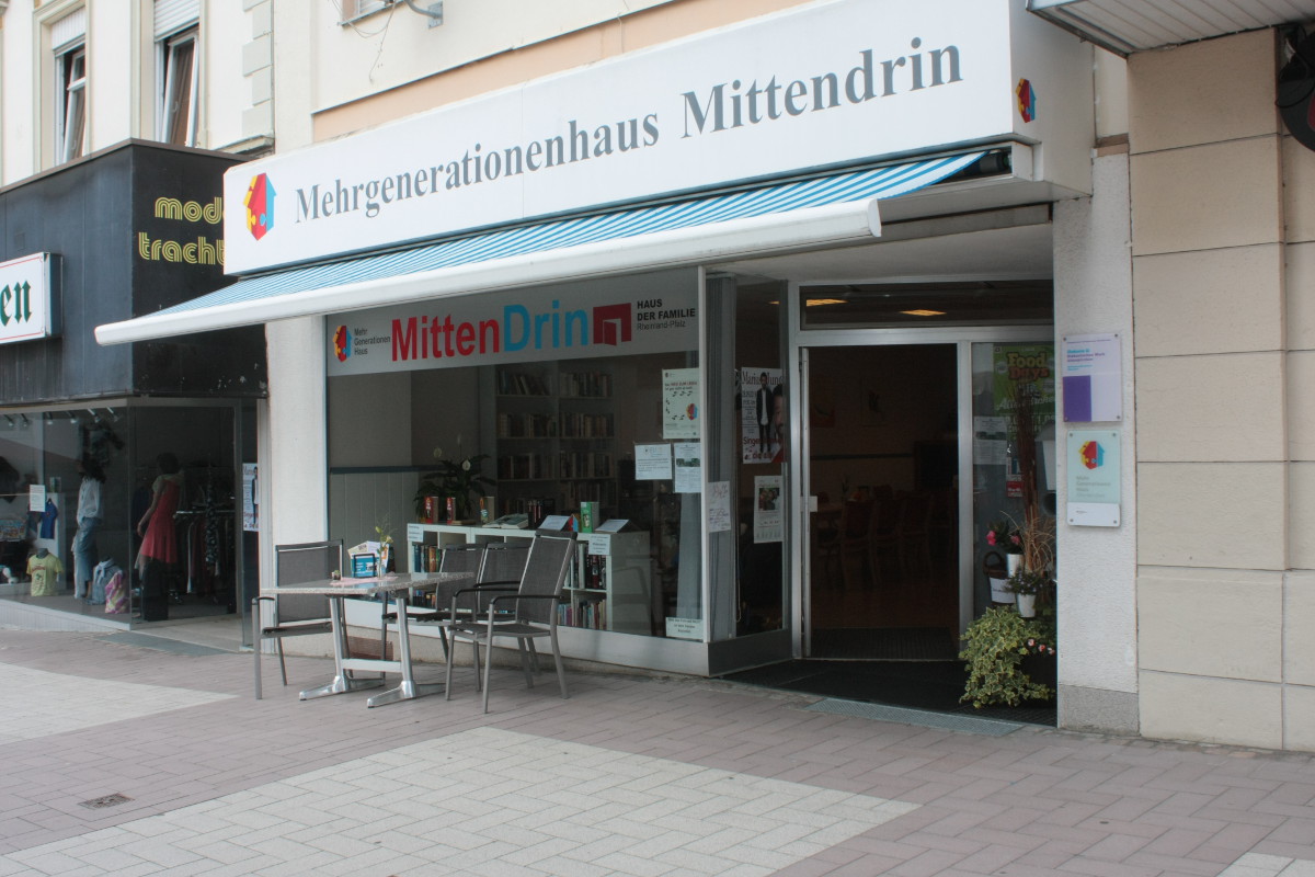 GrubiNetz in Altenkirchen informiert zum "Weltalphatag" im Mehrgenerationenhaus. (Foto: Veranstalter)