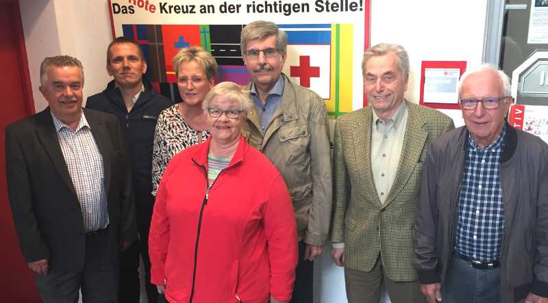 Der neue und gleichzeitig alte Vorstand des DRK-Betreuungsvereines mit Sitz in Altenkirchen bedankt sich bei seinen Mitgliedern fr das entgegengebrachte Vertrauen und freut sich ber die Wiederwahl. Foto: Verein
