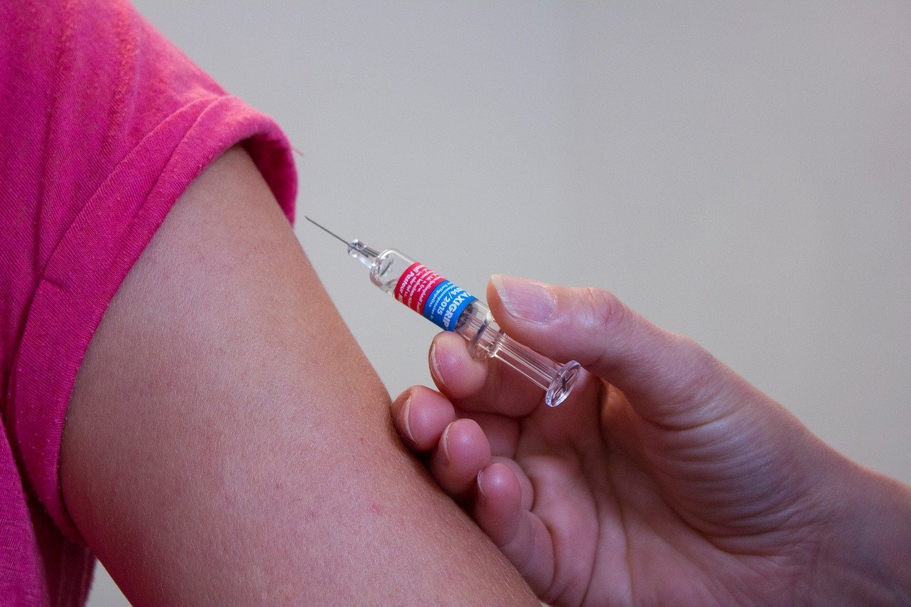 Das Gesunheitsamt empfiehlt die Grippe-Impfung im Oktober oder November. (Symbolfoto)