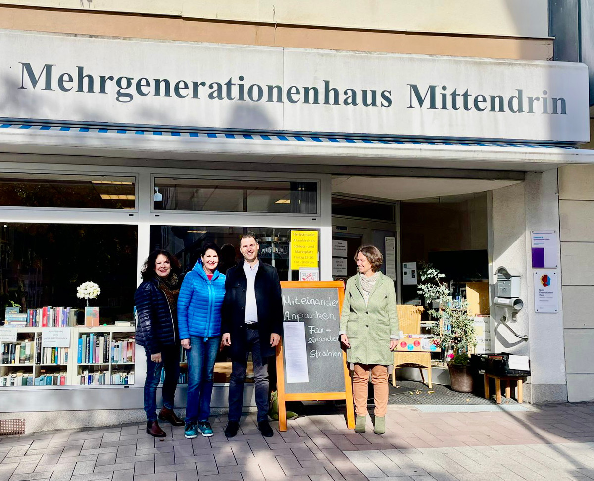 Lions Club Altenkirchen spendet fr das Mehrgenerationenhaus