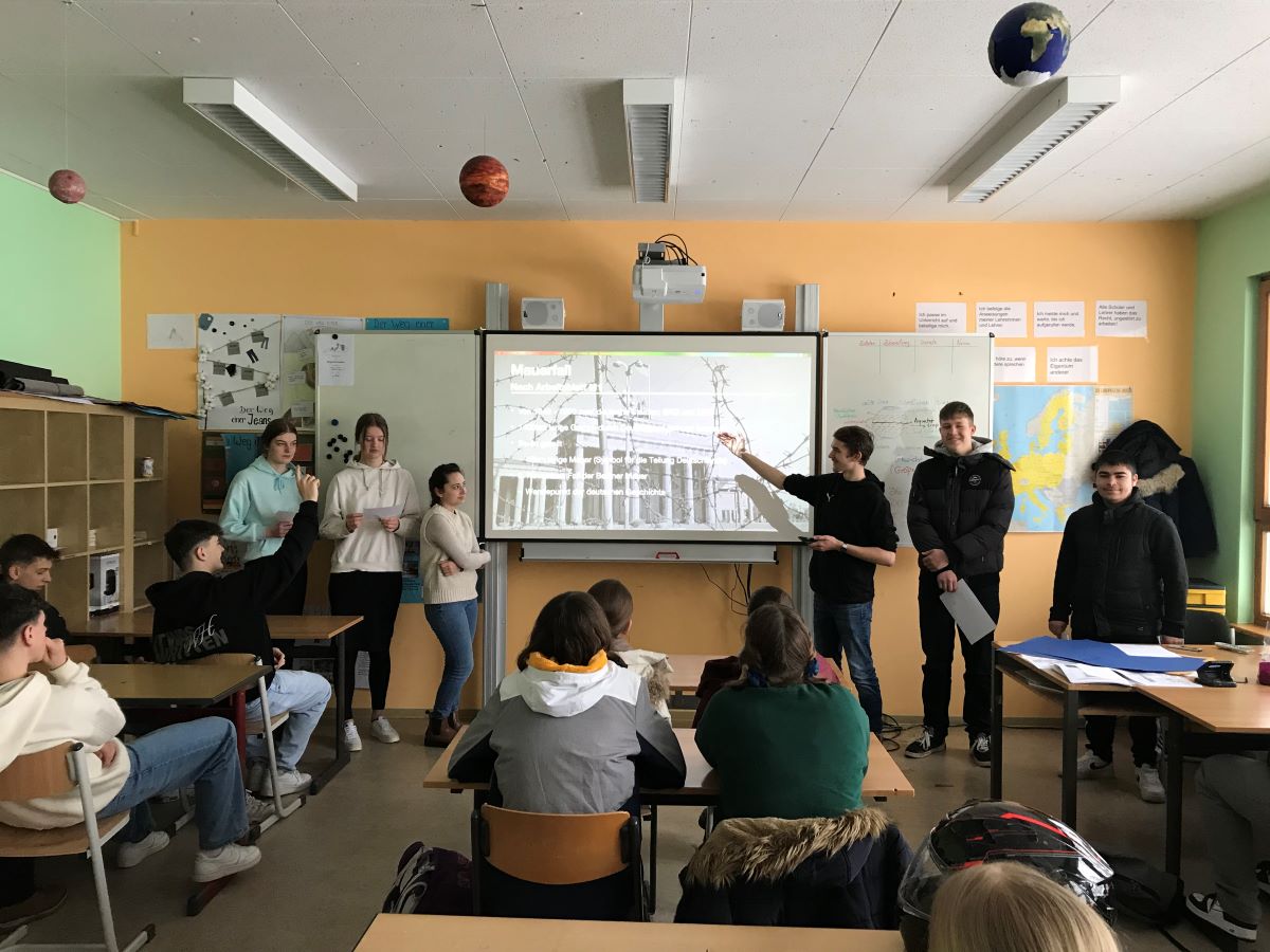 August-Sander-Schule Altenkirchen: Erster Demokratietag machte vielfältiges Angebot