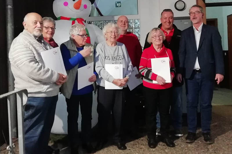 Kinderchor bei Weihnachtsfeier der AWO Heddesdorf