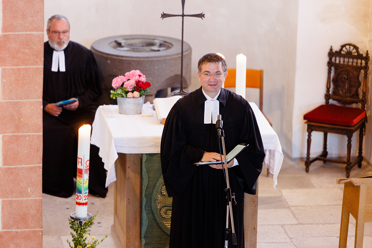 Pfarrer Oliver Sigle verabschiedet sich in Richtung Nassauer Land