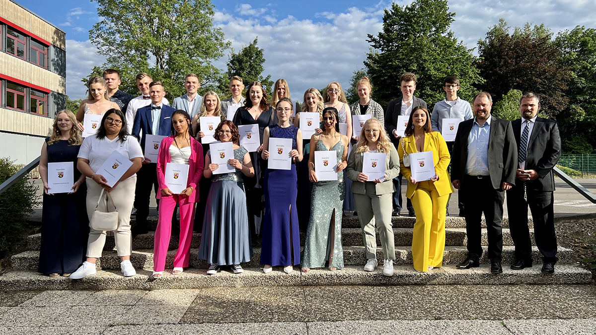 Emotionale Abschlussfeier der Fachoberschule "Hachenburger Lwe" in Hachenburg