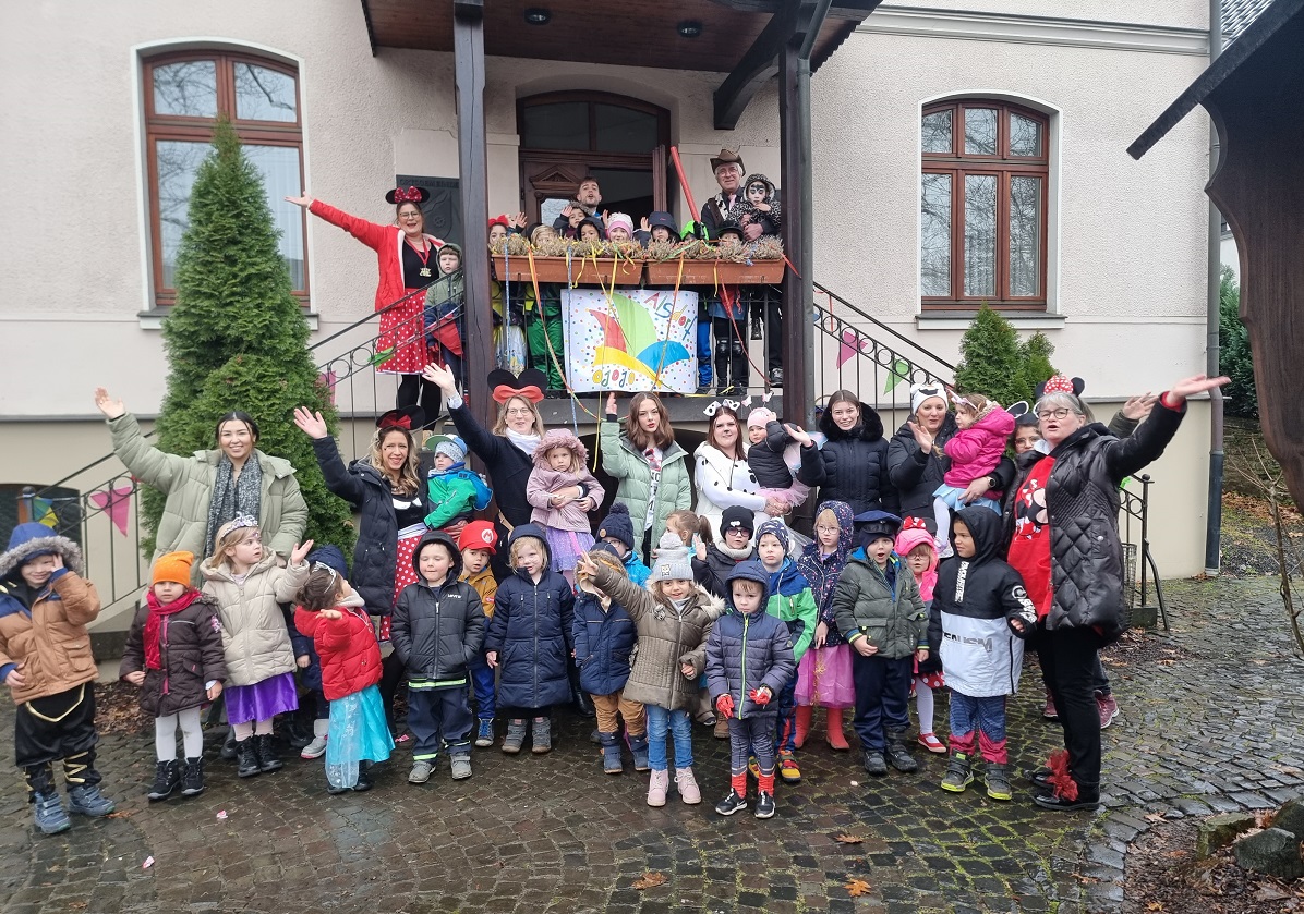 Karneval in Alsdorf: An Altweiber waren die Kleinen ganz gro