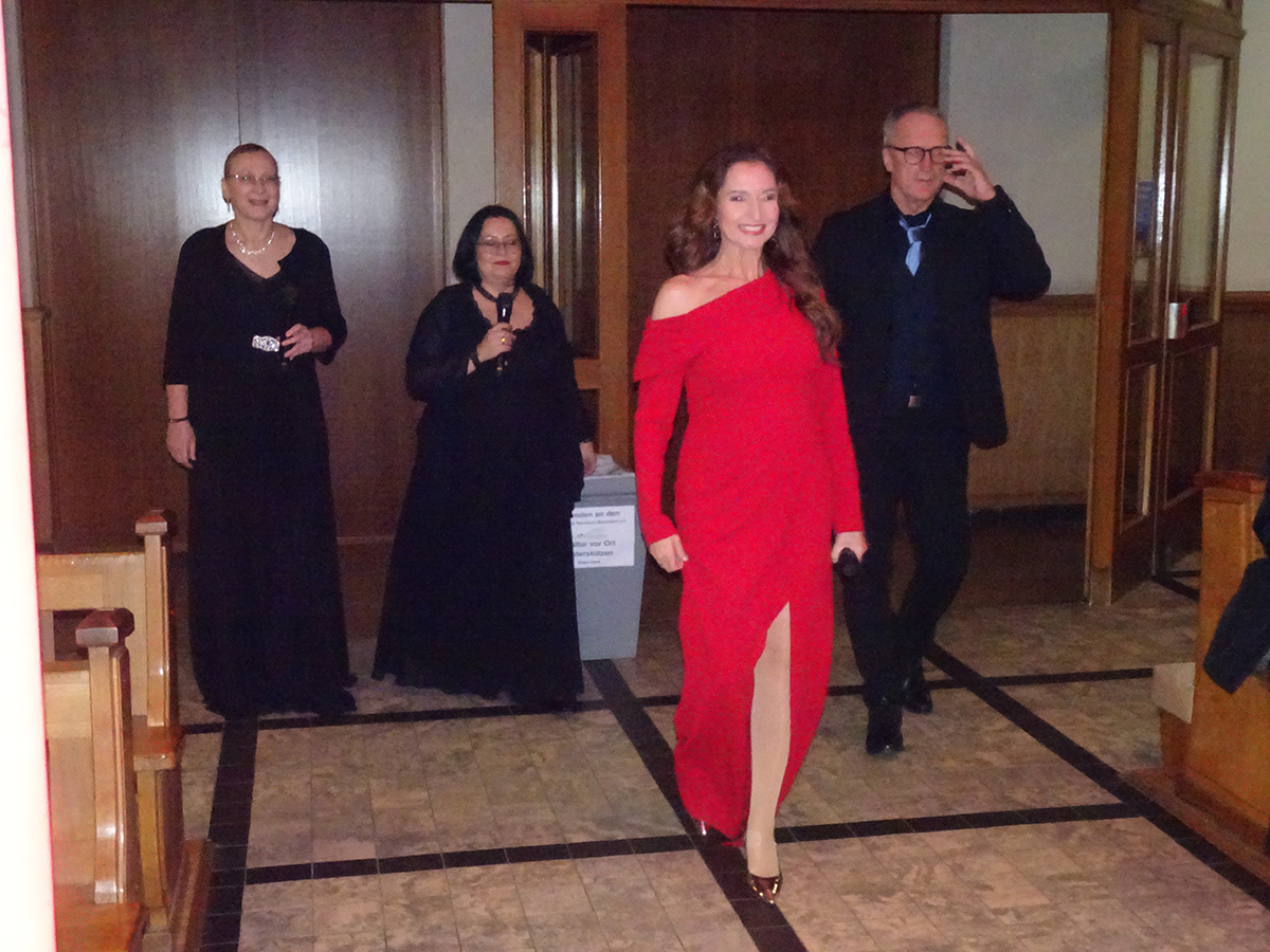 Au�ergew�hnliches Kirchenkonzert von Anita Hofmann in der Sankt-Markus-Kirche in Ransbach-Baumbach