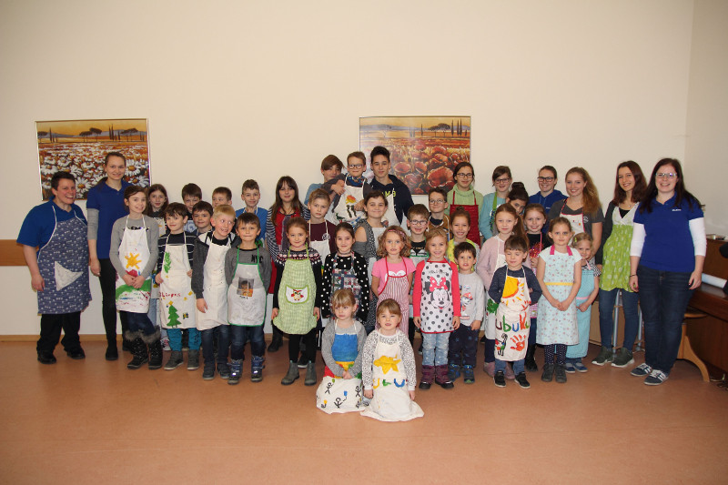 Kleine Weihnachtsbcker gingen in Asbach ins Werk