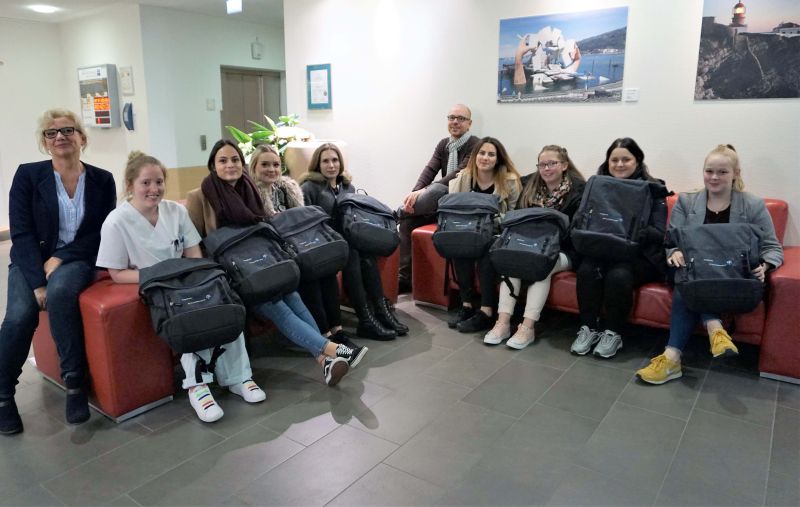 Rucksack-bergabe im Krankenhaus Dierdorf/Selters. Foto: privat