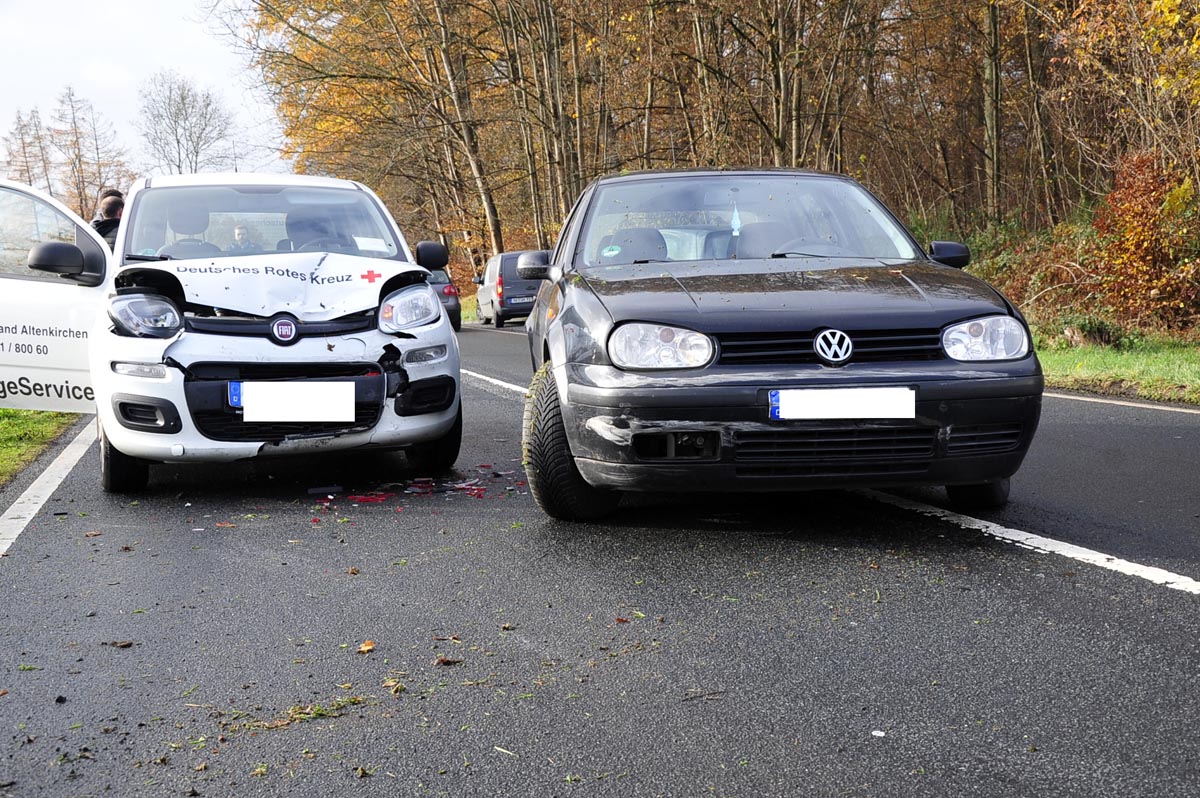 Verkehrsunfall zwischen Schneberg und Leuzbach (B256) sorgte fr Behinderungen