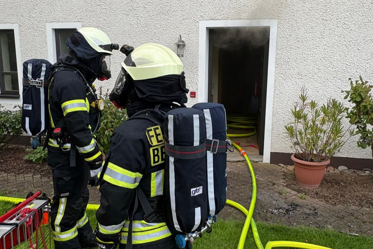 Brand im Kellerbereich in Betzdorf (Alsberg) (Foto: VG-Feuerwehr)
