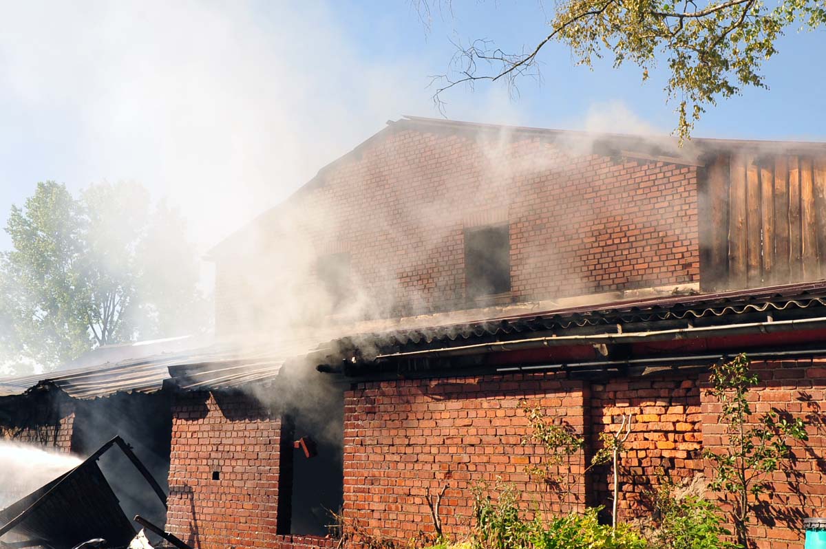 Groeinsatz mehrerer Feuerwehren: Gebudebrand in Imhausen forderte die Einsatzkrfte