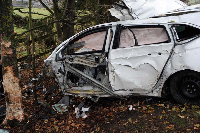 32-Jhriger stirbt bei Unfall auf der B 8 in Hasselbach