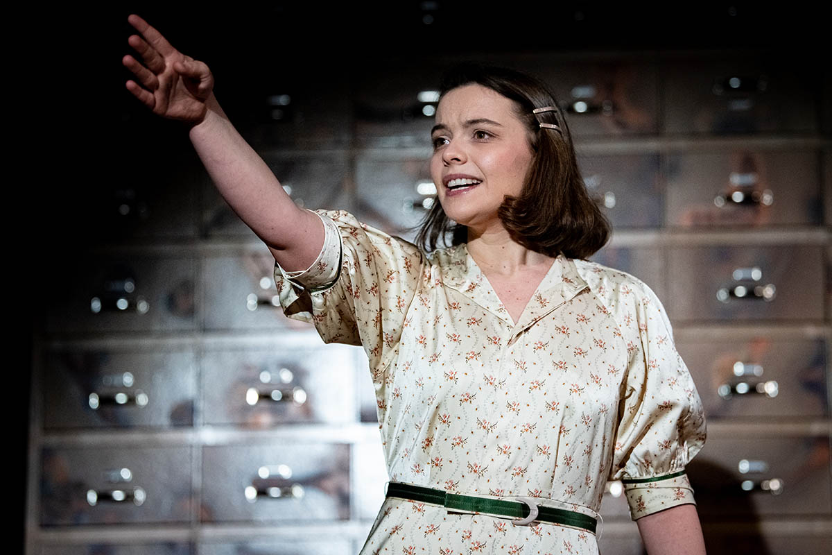 Szene aus Schauspiel Sophie Scholl. Fotos: Theater