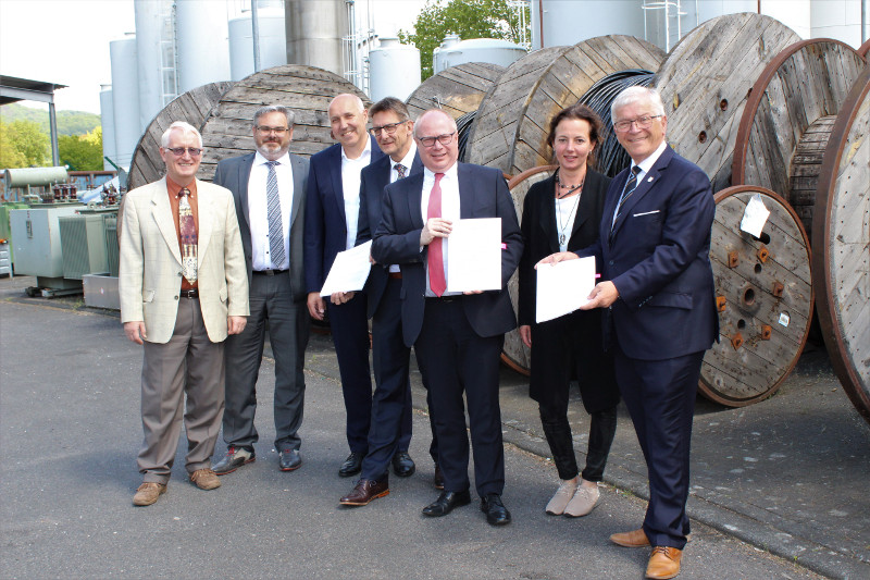 Von links: Dr. Heinz Schmitz, Stephan Reuter, Jens Nehl, Roland Thelen, Markus Fischer, Sonja Klewitz und Gerhard Hausen. Foto: BHAG