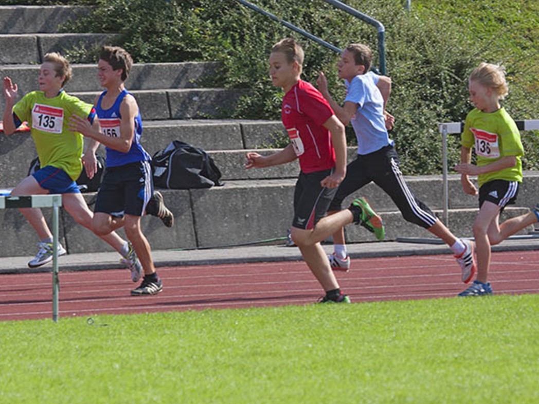 VfL Waldbreitbach veranstaltet ersten Brchenlauf fr Kinder im Vorprogramm des Brenkopplaufs 
