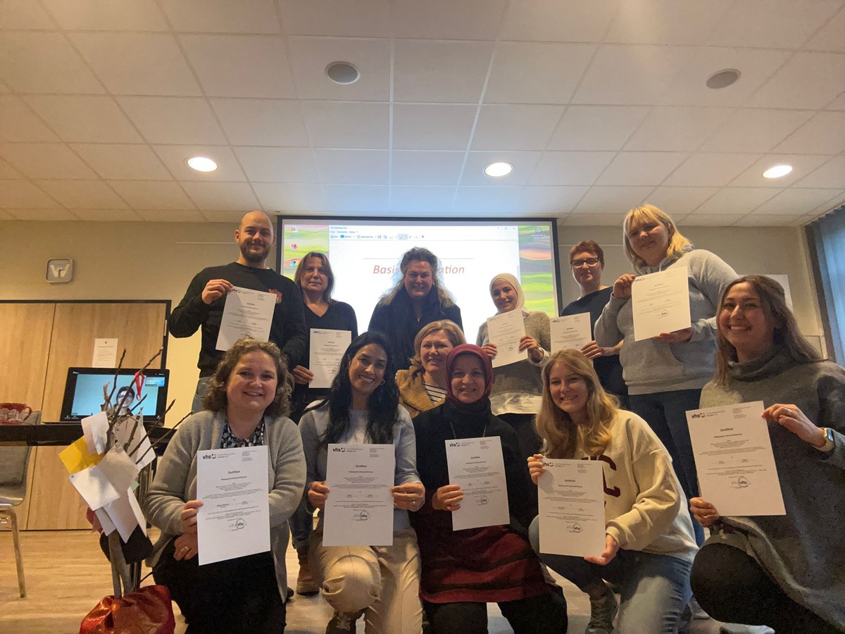 In Neustadt/Wied fand im Januar der erfolgreiche Abschluss der Basisqualifizierung statt. (Foto: KVHS Neuwied)