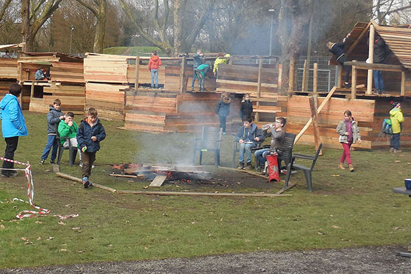 Auf dem Bauspielplatz gibt es immer was zu tun. Foto: Stadt Neuwied