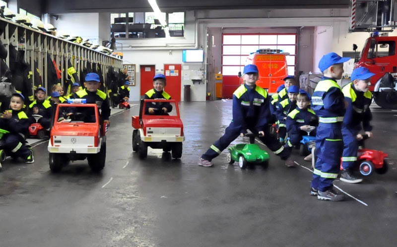 Feuerwehr Betzdorf grndet dritte Bambini-Feuerwehr im AK-Land