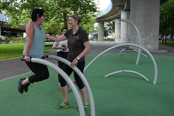 Gerte unter der Rheinbrcke sportlich nutzen