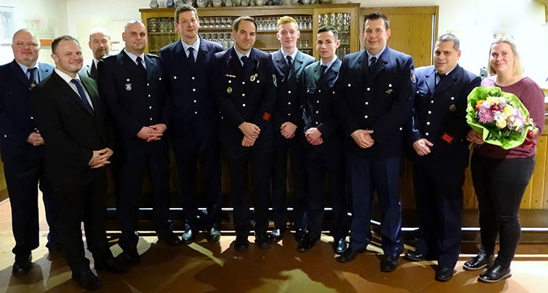 Ehrungen und Befrderungen bei der Feuerwehr Heimbach-Weis