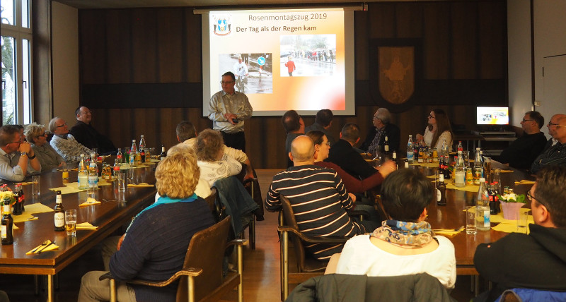 Der Festausschuss Bendorfer Karneval lie den Rosenmontagszug 2019 Revue passieren. Foto: Privat
