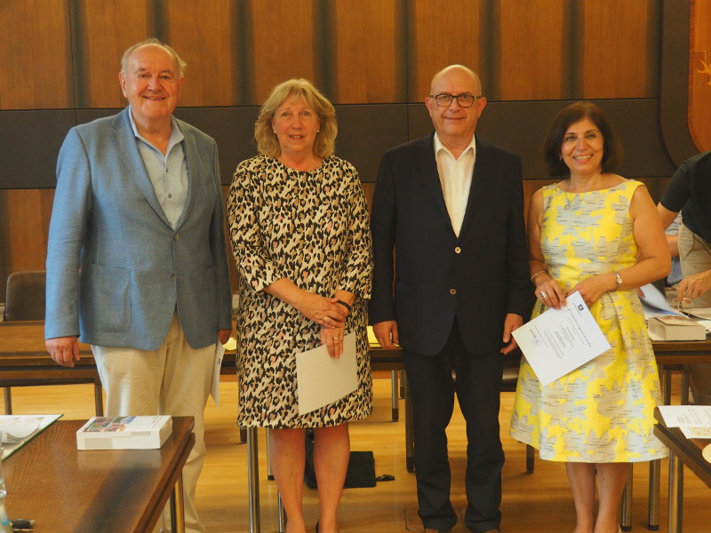 Die neue Bendorfer Stadtspitze: Erster Beigeordneter Bernhard Wiemer, Zweite Beigeordnete Loni Wellert, Brgermeister Michael Kessler und Dritte Beigeordnete Zeynep Begen (v.l.n.r.). Foto: Stadt Bendorf
