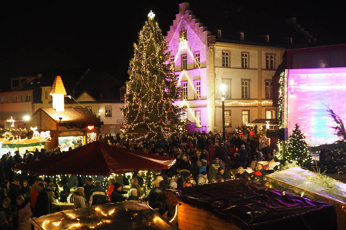 Weihnachtsmarkt in Bendorf kehrt mit umfangreichem Programm zurck 
