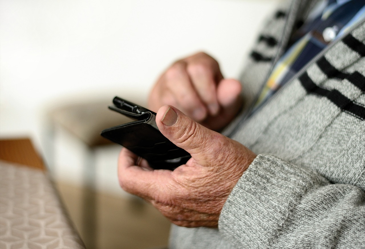 Vorsicht am Telefon! Aktuelle Serie von Schockanrufen in Alsdorf, Herdorf und Kirchen