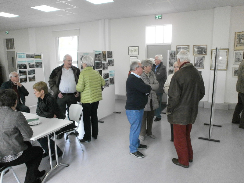 Die Betzdorfer erfuhren viel ber die Geschichte ihrer Brcken. Foto: Verein