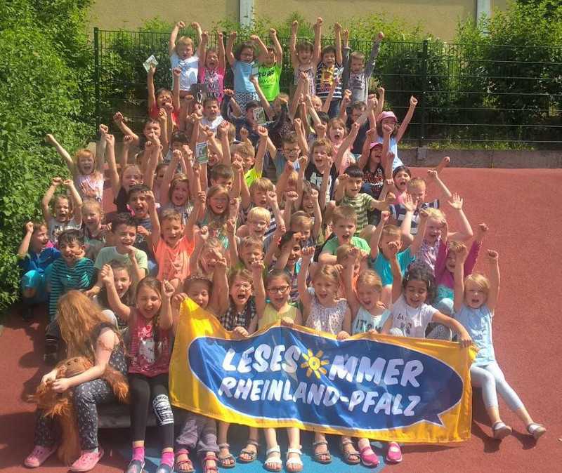 Die Kinder der Martin-Luther-Grundschule in Betzdorf freuen sich schon auf den Lesesommer. Foto: Privat