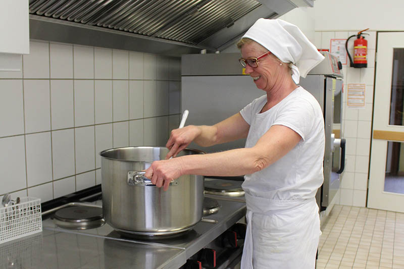 Frisches und ausgewogenes Essen im Kinderhaus St. Matthias Neuwied